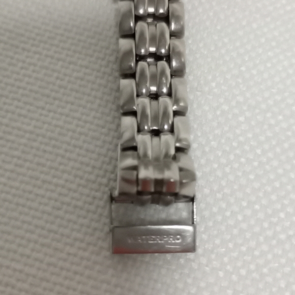 Guess Watch - Picture 4 of 8